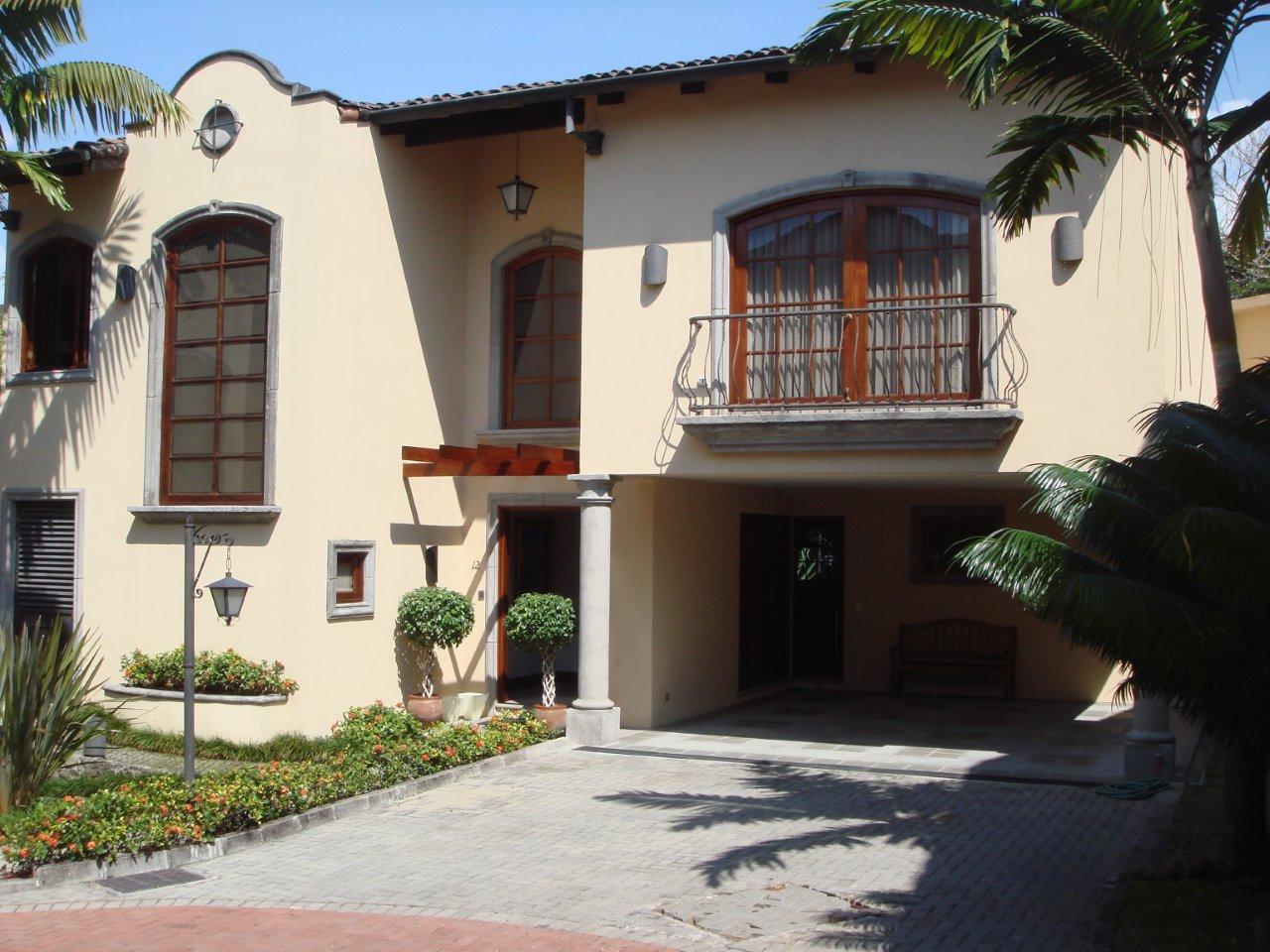 House for Sale in Mezzaluna Gated Community