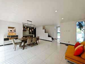 WhatsApp Image 2025-11-13 at 20.19.49 (1)