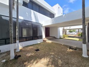 WhatsApp Image 2025-11-14 at 09.00.24 (1)