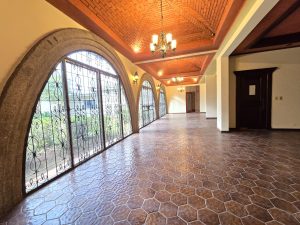 WhatsApp Image 2025-11-14 at 09.01.40 (2)