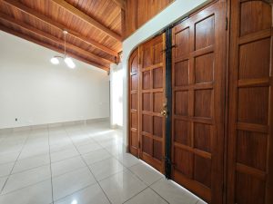 WhatsApp Image 2025-11-14 at 09.05.20 (1)