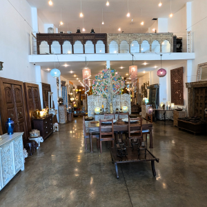 Commercial Building for Sale in Lindora 3