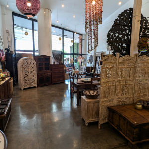 Commercial Building for Sale in Lindora 4