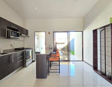 WhatsApp Image 2025-11-14 at 10.00.14